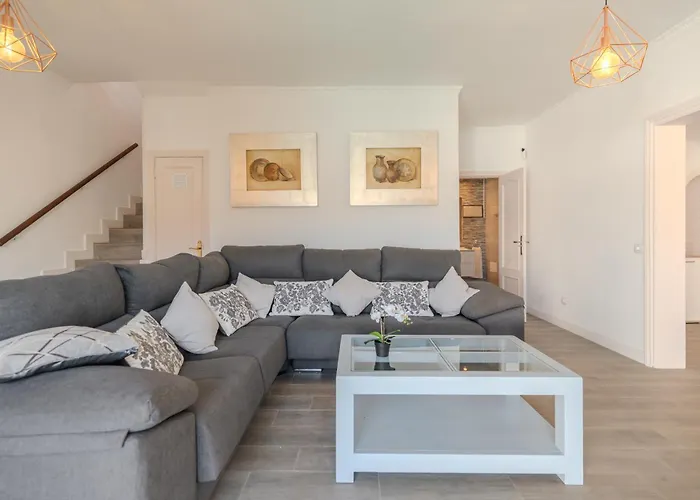 Vinidum Climated Pool,jacuzzi,movietheather Villa *