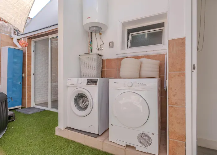 Villa Vinidum Climated Pool,jacuzzi,movietheather