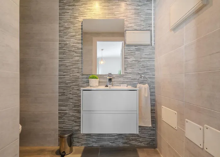 Villa Vinidum Climated Pool,jacuzzi,movietheather