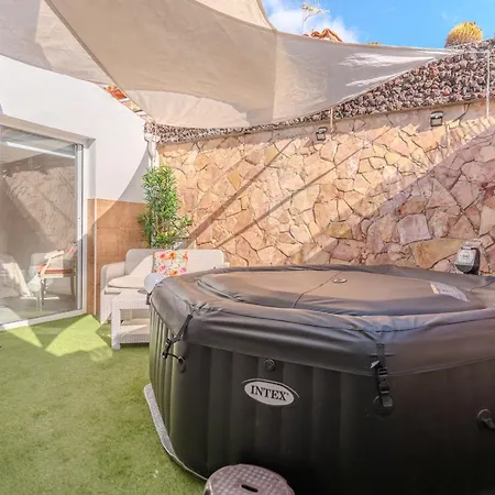 Vinidum Climated Pool,jacuzzi,movietheather Villa Arona (Tenerife)