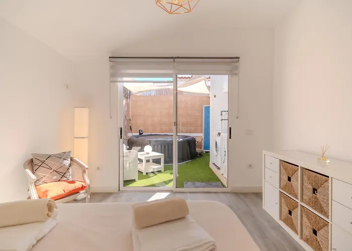 Vinidum Climated Pool,jacuzzi,movietheather * Arona (Tenerife)