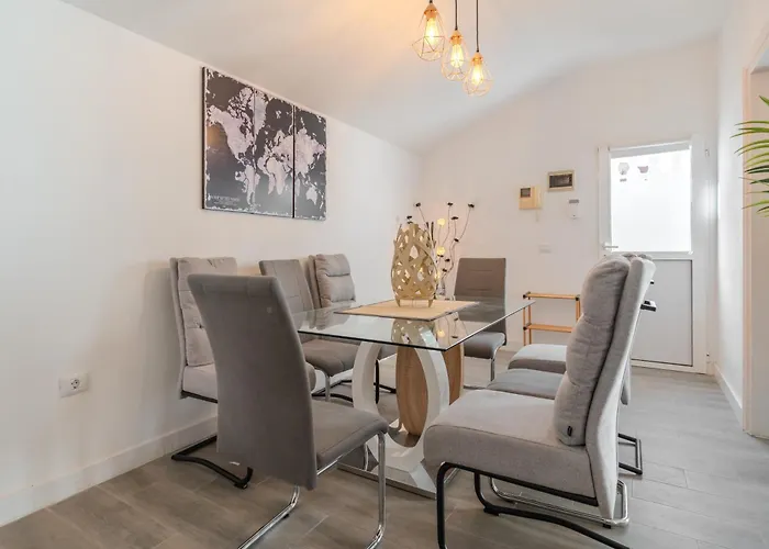 Vinidum Climated Pool,jacuzzi,movietheather Villa *