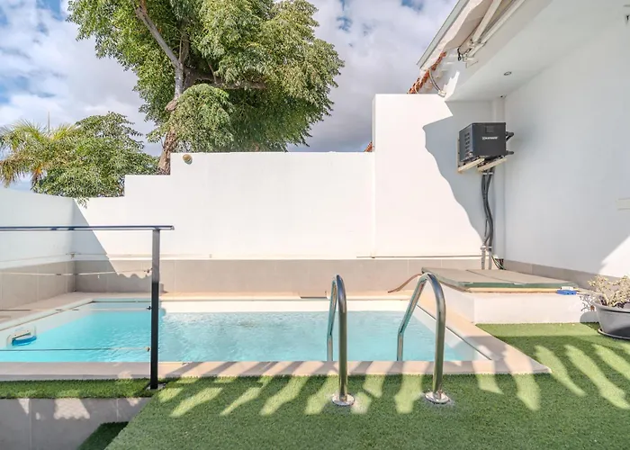 Vinidum Climated Pool,jacuzzi,movietheather Villa